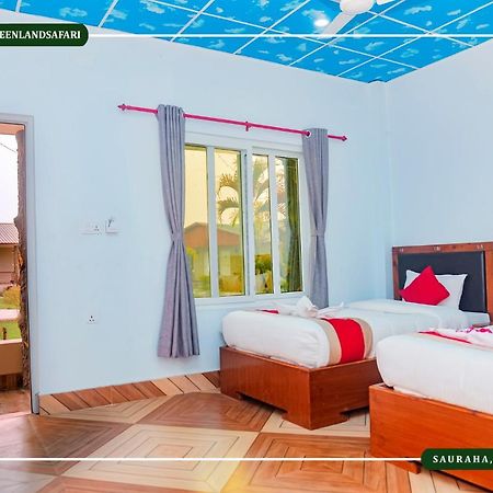 Hotel Greenland Safari Sauraha Kültér fotó