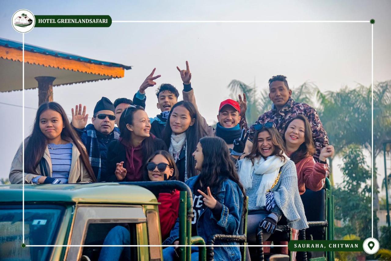 Hotel Greenland Safari Sauraha Kültér fotó